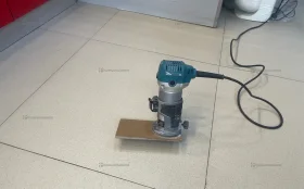 Купить Фрезер Makita RT0700C б/у , в Кострома Цена:5000рублей