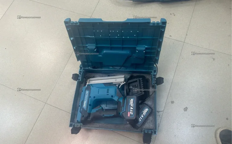 Гвоздь Makita