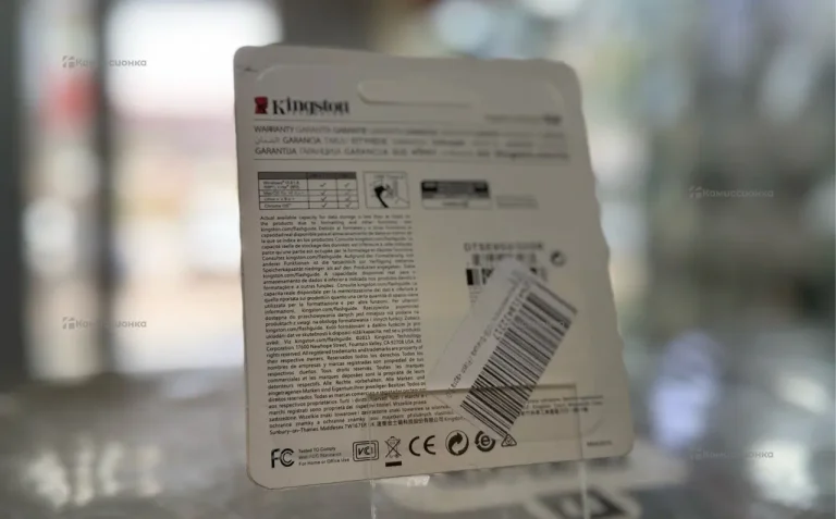 Флешка Kingston 32GB