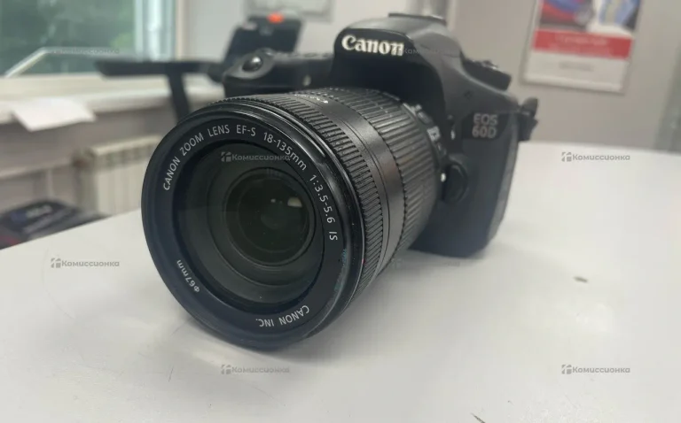 Фотоаппарат  canon eds 60d
