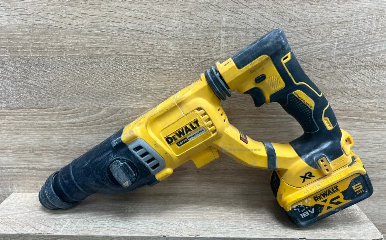 Перфоратор Dewalt DCH263N-XJ