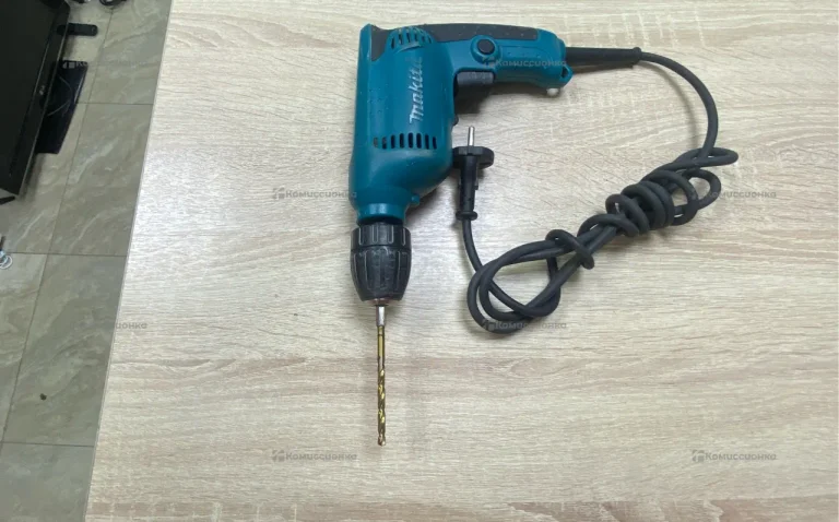 Дрель Makita 6413