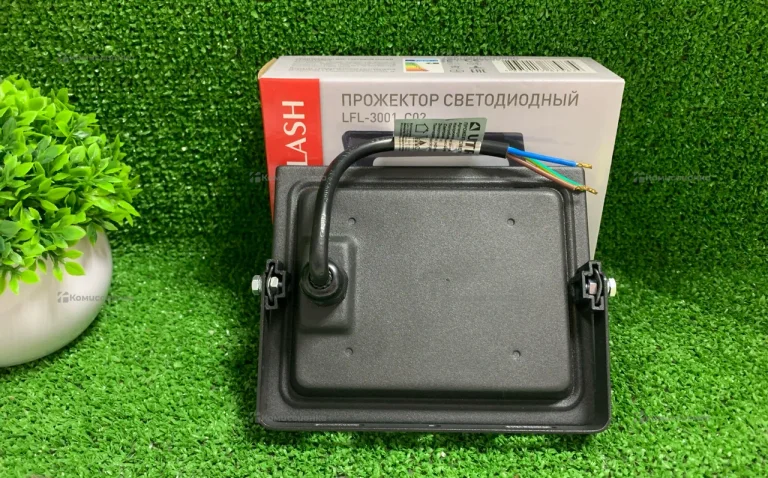 Прожектор светодиодный Ultra flash LFL-3001 CO2