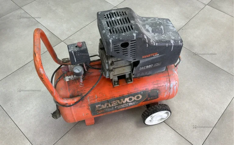 Воздушный компрессор Dewoo 50l