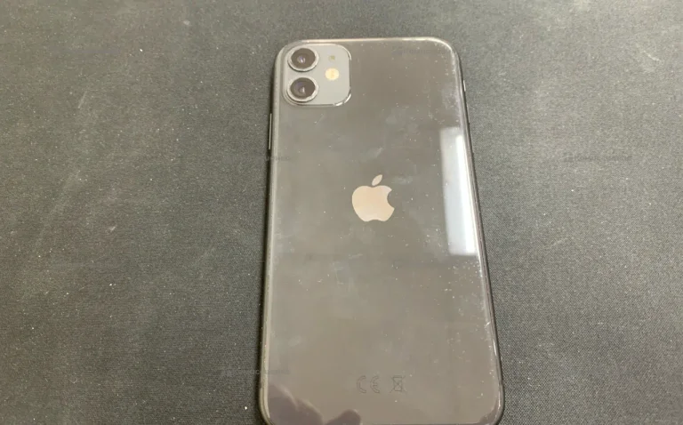 Apple iPhone 11 4/64 ГБ