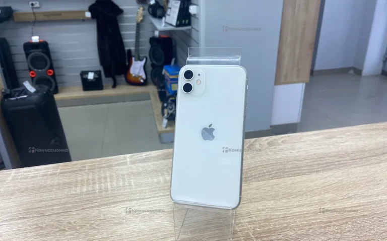 Apple iPhone 11 4/64 ГБ
