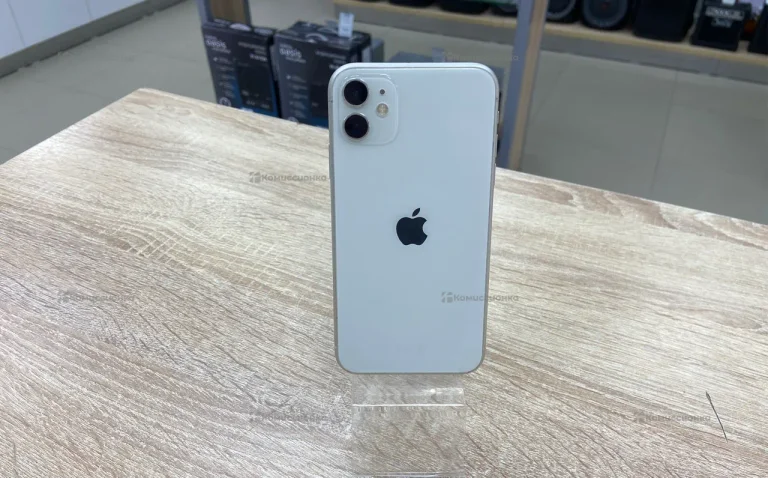 Apple iPhone 11 4/64 ГБ