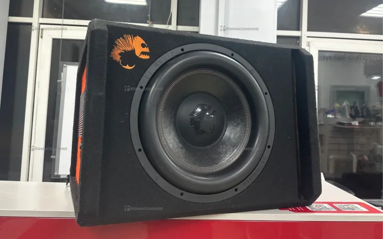 Активный сабвуфер DL Audio Piranha 15A V.2