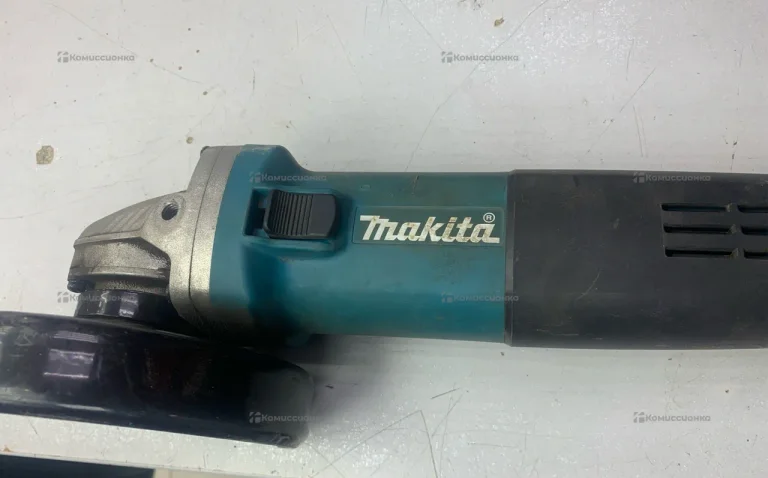УШМ Makita 9558HN