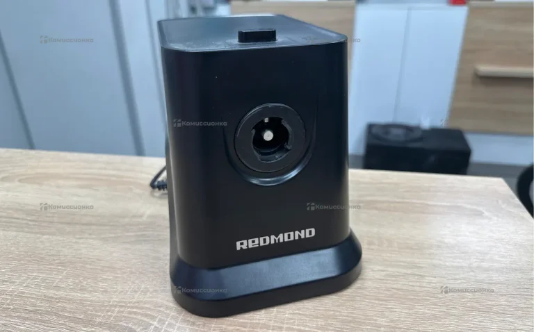 Мясорубка Redmond RMG-1239