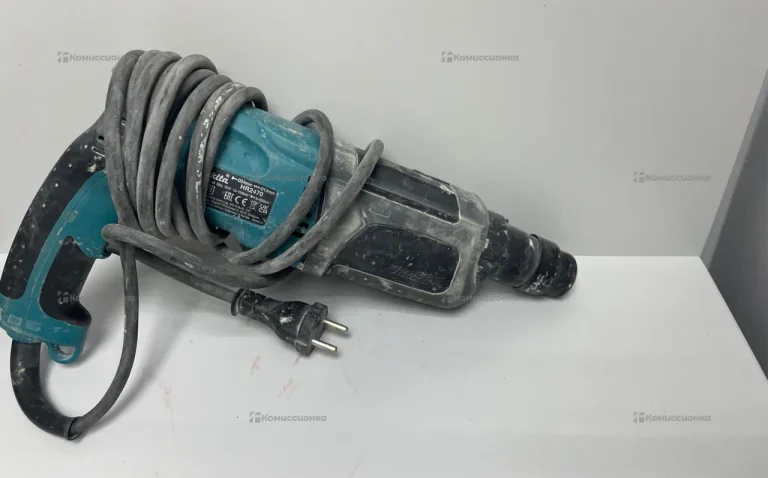 Перфоратор Makita HR2470