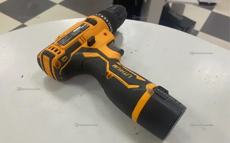 Шуруповерт DEKO Banger 12V