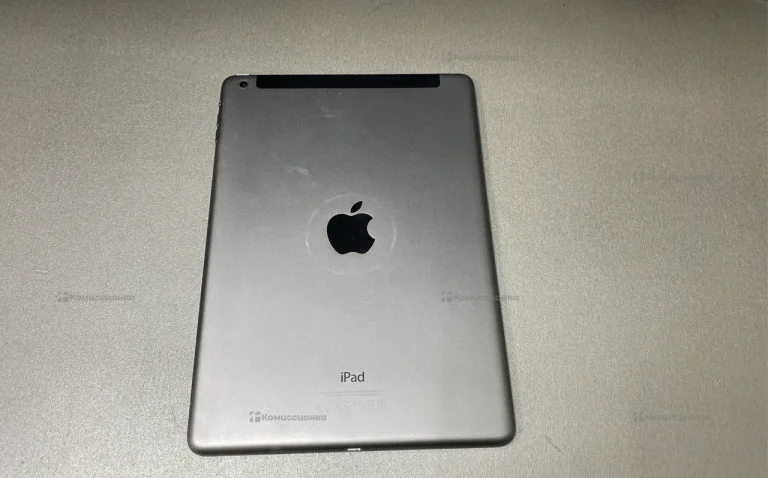 Планшет Apple IPad Air 16GB