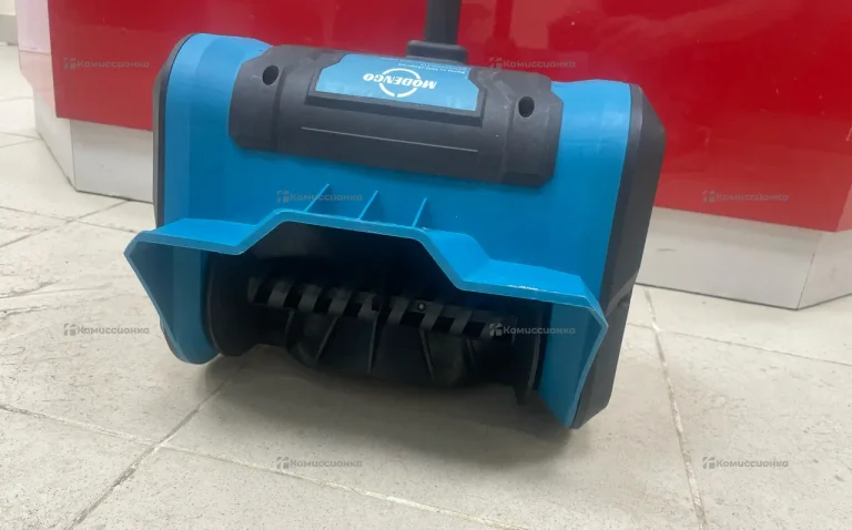 Снегоуборочная лопата MODENGO