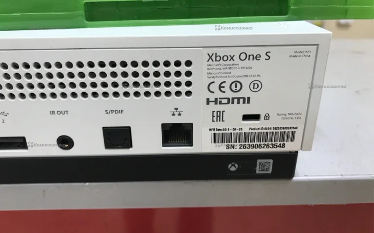 Приставка Microsoft Xbox one s 1Tb