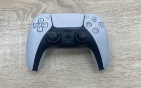 Купить Sony Play Station 5 Slim 1Tb джойстик PS5 б/у , в Екатеринбург Цена:4500рублей