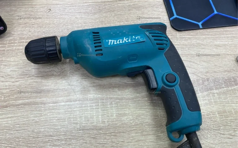 Дрель Makita 6412