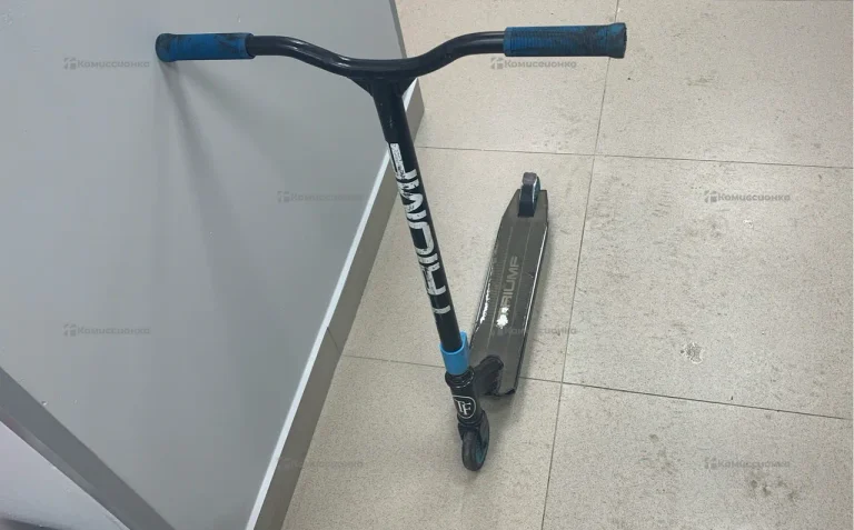 Самокат Triumph