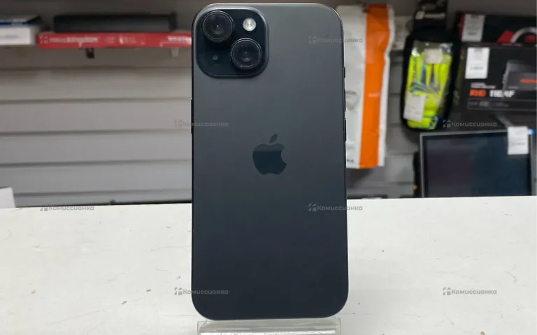 Apple iPhone 15 6/128 ГБ