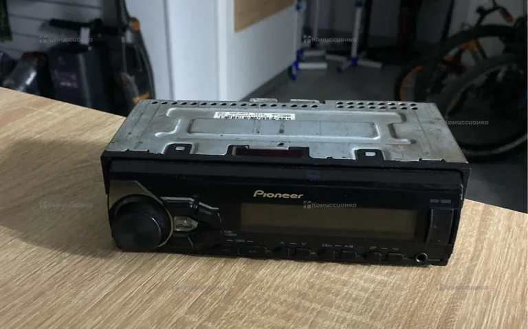 Автомагнитола  Pioneer MVH-180UI