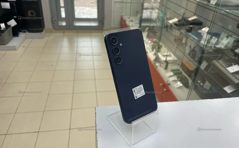 Смартфон Samsung Galaxy A35 5G 6/128GB