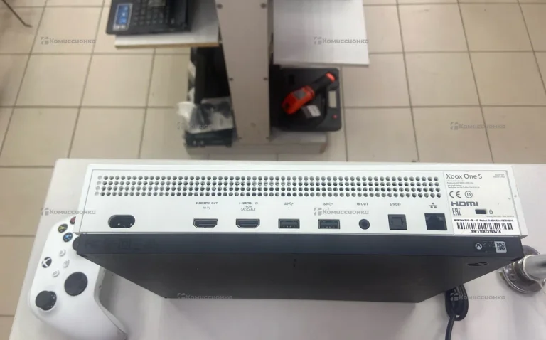 Приставка Xbox One S 1Тб