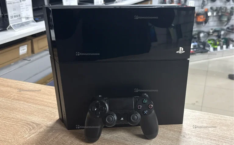 Приставка Sony PS4 Fat 500Gb.
