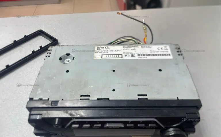 Автомагнитола Sony DSX-A210UI