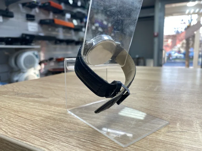 Наручные часы MODIYA Quartz