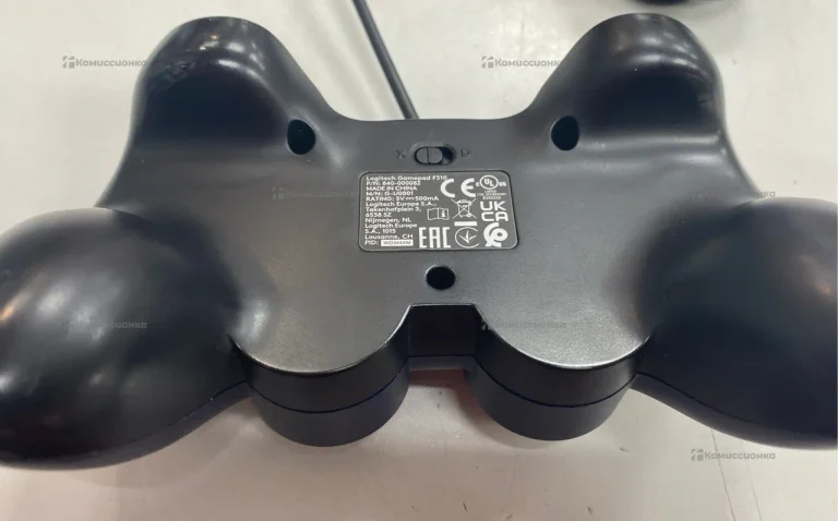 Джойстик Logitech f310