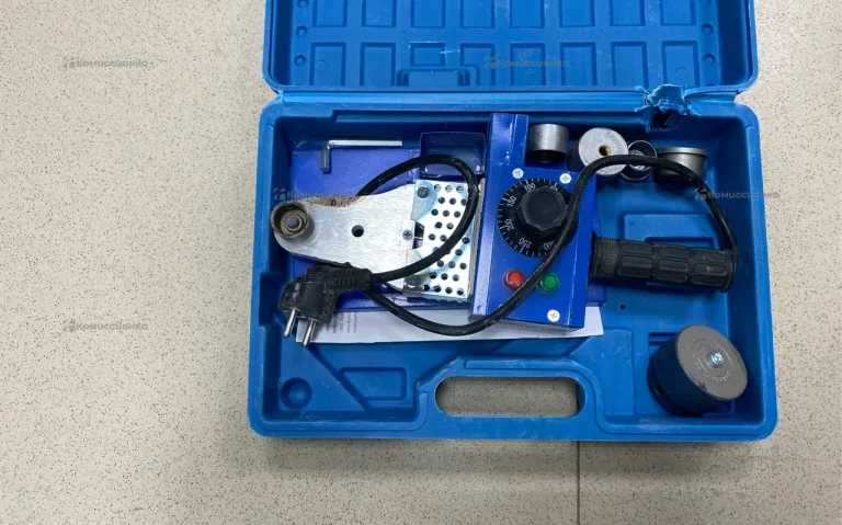 Паяльник для труб Мегеон 98106