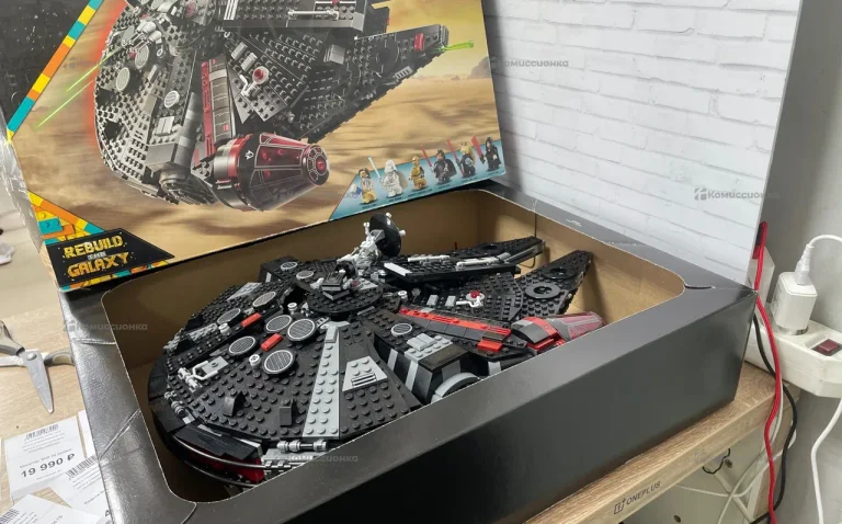 Набор Lego: The Dark Falcon