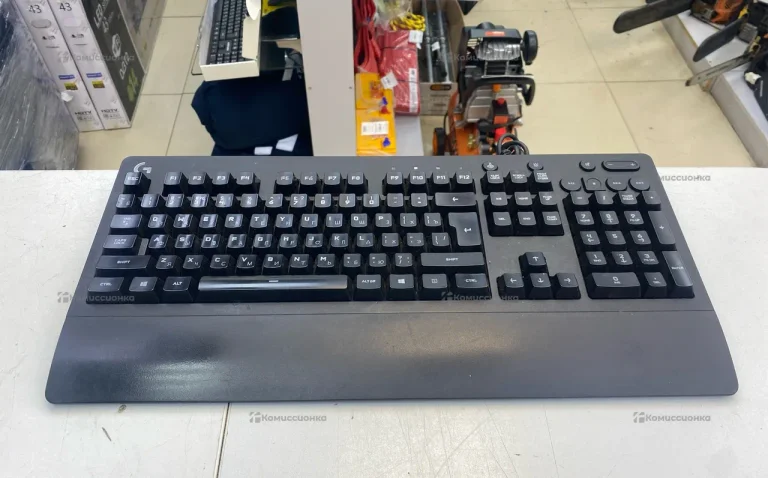 Клавиатура  LOGITECH G213