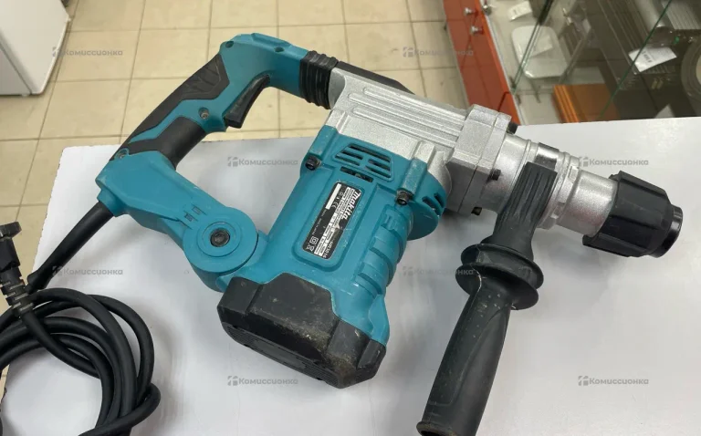 Перфоратор Makita HR3016