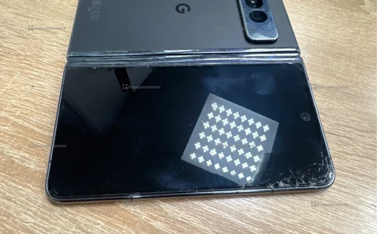 Google Pixel Fold 12/256 ГБ