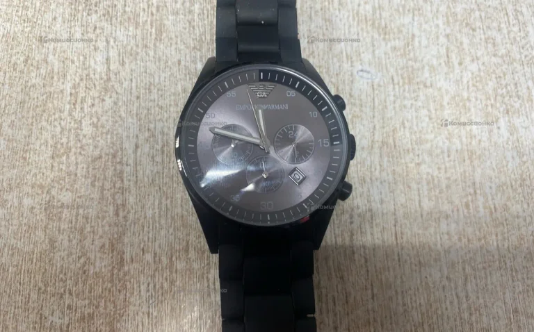 Часы  emporio Armani