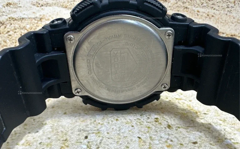 Часы Casio G-SHOCK GA-110MMC