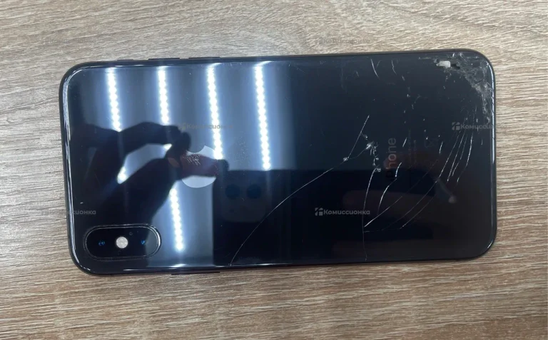 Apple iPhone X 3/256 ГБ