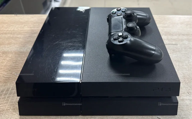 Приставка Sony PS4 Fat 500Gb.