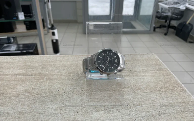 Часы  Emporio Armani