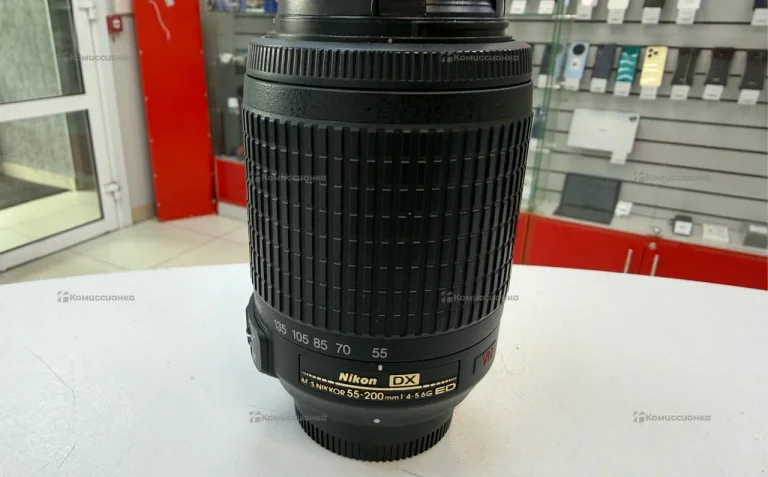 Объектив Nikon DX 55-200mm 1:4-5.6G ED