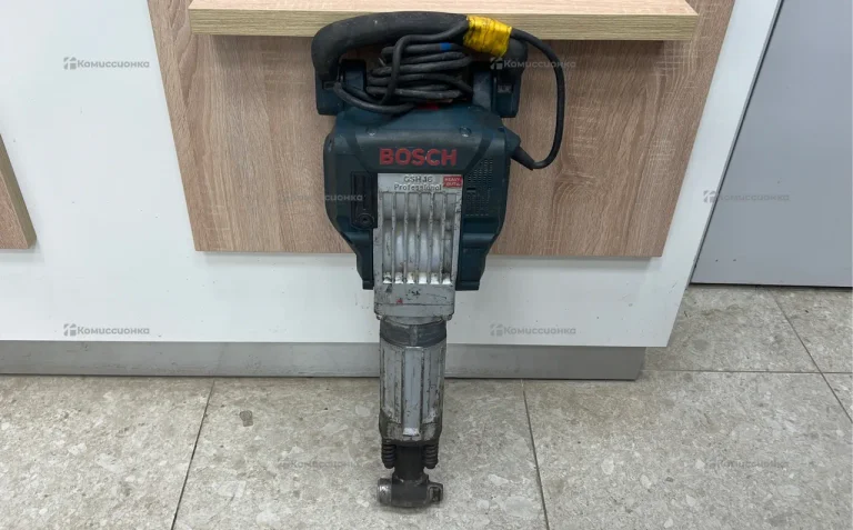 Отбойный молоток Bosch GSH 16-28