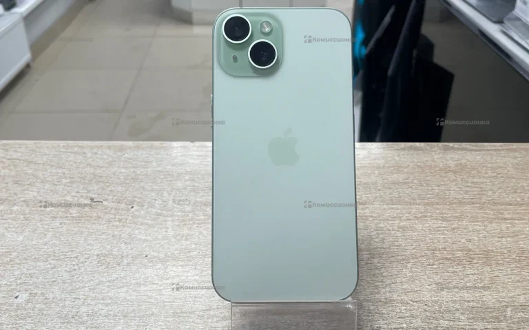 Apple iPhone 15 6/128 ГБ