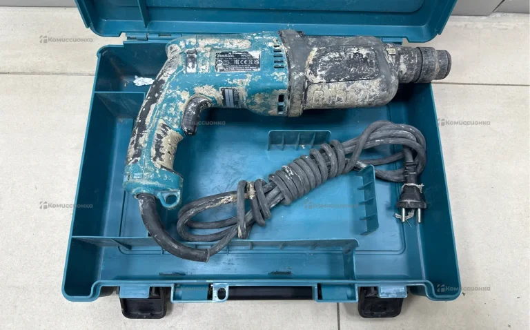 Перфоратор Makita HR2470