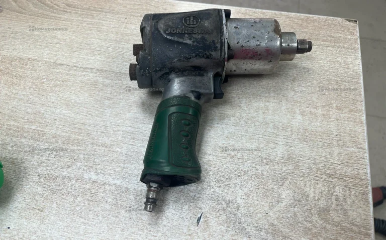 Пневмагайковерт Jonnesway