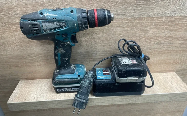 дрель шуруповёрт Makita DF457D