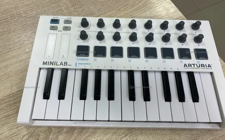 MIDI-клавиатура Arturia MiniLab MkII