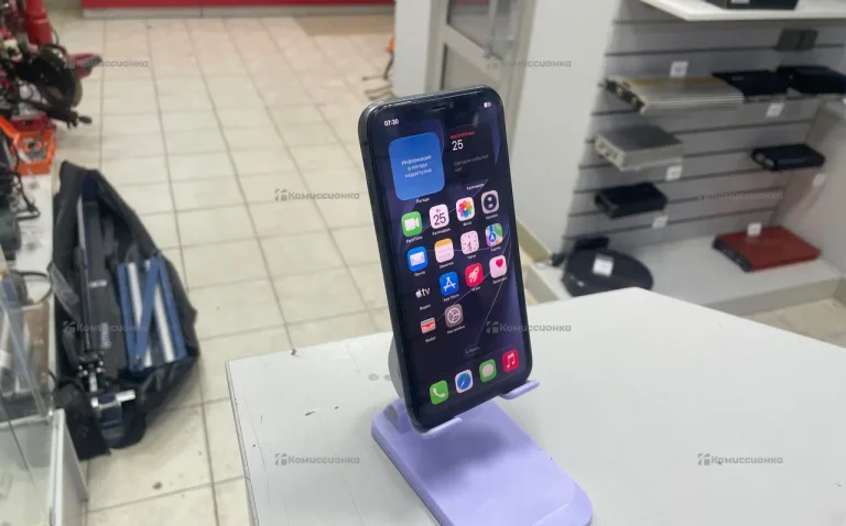 Apple iPhone 11 4/64 ГБ