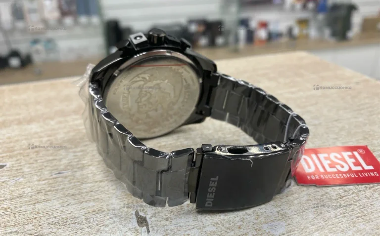 Часы  Diesel DZ4421