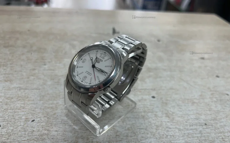 Часы  Seiko
